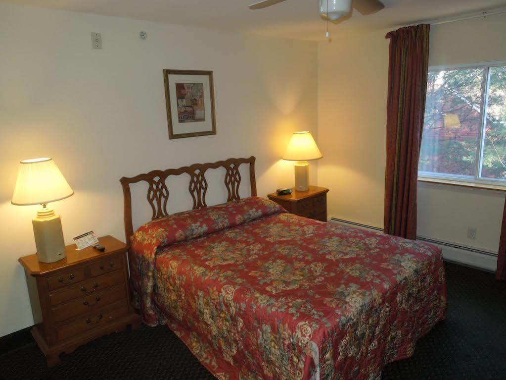 Отель Baymont By Wyndham Essex Burlington Area Экстерьер фото