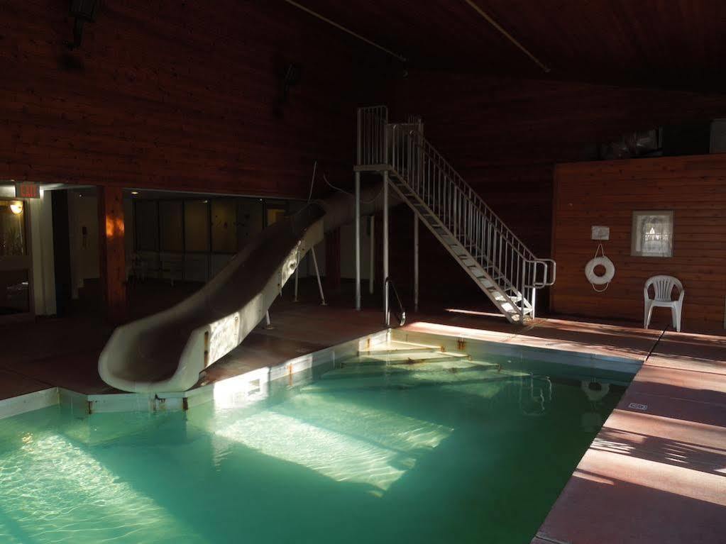 Отель Baymont By Wyndham Essex Burlington Area Экстерьер фото